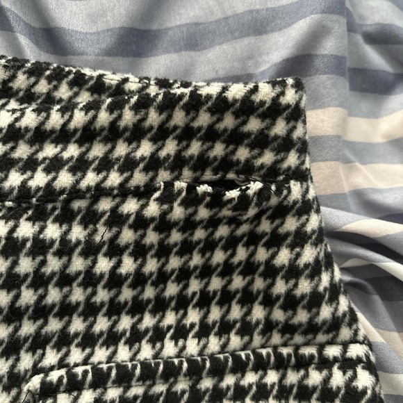 Large Forever 21 plaid button up skirt with faux pockets - Picture 6 of 6